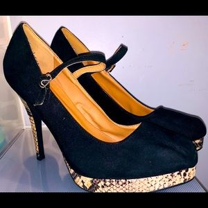 Torrid suede like snake skin look heels size 11 used